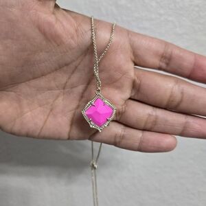 Kendra Scott Necklace